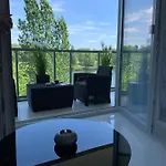 Luxury - 3 Lakes