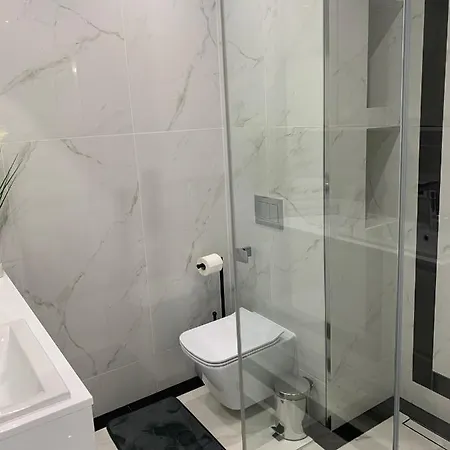 Luxury - 3 Lakes Katowice