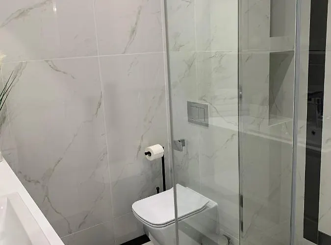 Luxury - 3 Lakes Katowice