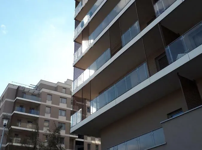 아파트 Luxury - 3 Lakes *