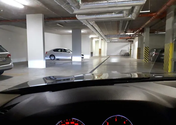 Luxury - 3 Lakes Katowice